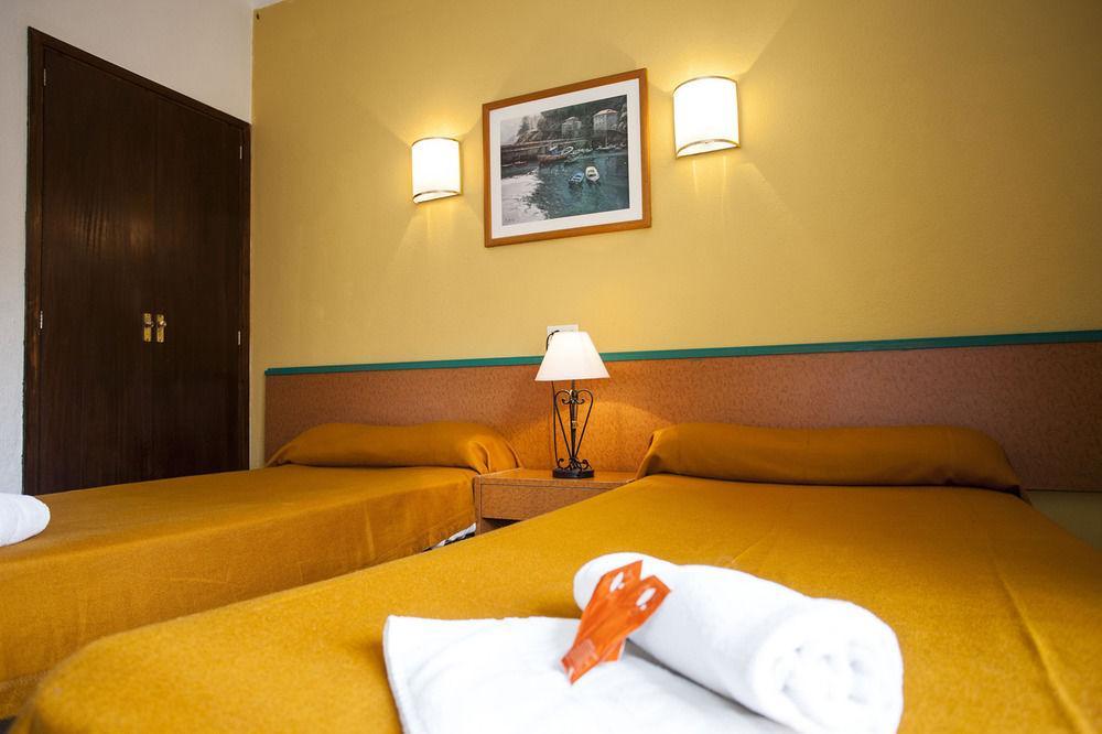 엘아레날 Elegance Playa Arenal III 호스텔 외부 사진
